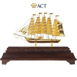Biểu trưng thuyền buồm mạ vàng